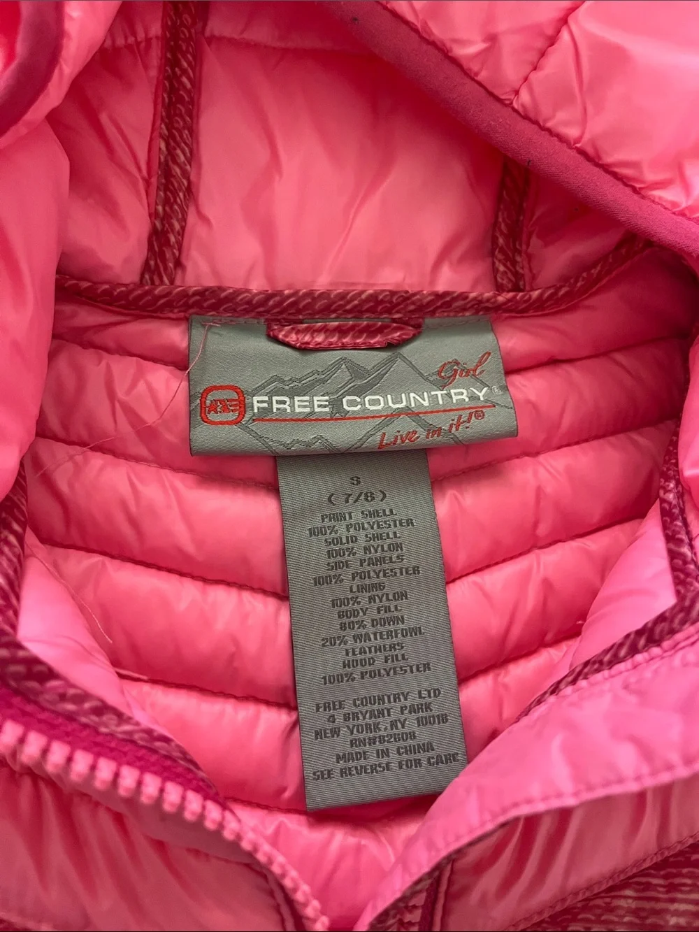 Free Country Girls' Hooded Quilted Vest in Bright Pink - Picture 2 of 6